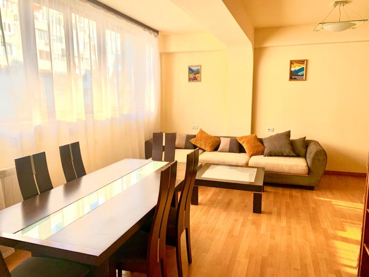 Apartment Amiryan Erywań Zewnętrze zdjęcie