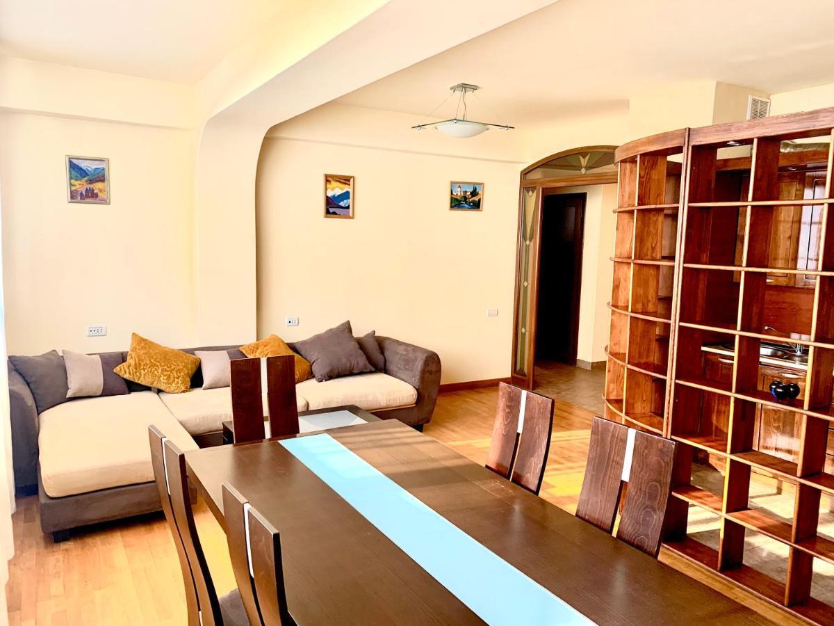 Apartment Amiryan Erywań Zewnętrze zdjęcie